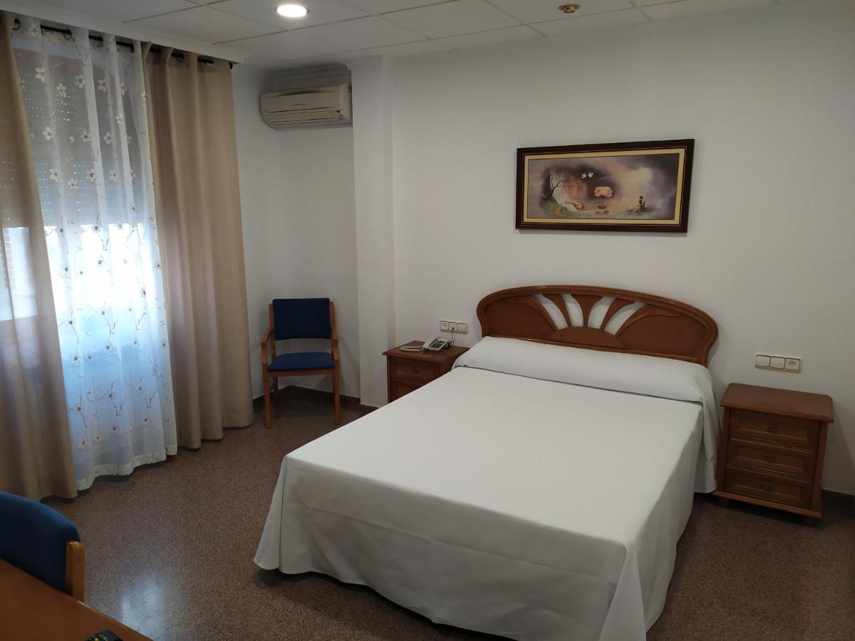 Venta El Borrego Hotel Baneres de Mariola Bagian luar foto