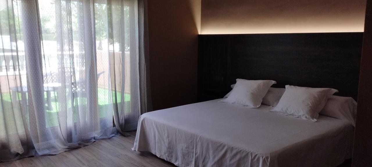 Venta El Borrego Hotel Baneres de Mariola Bagian luar foto